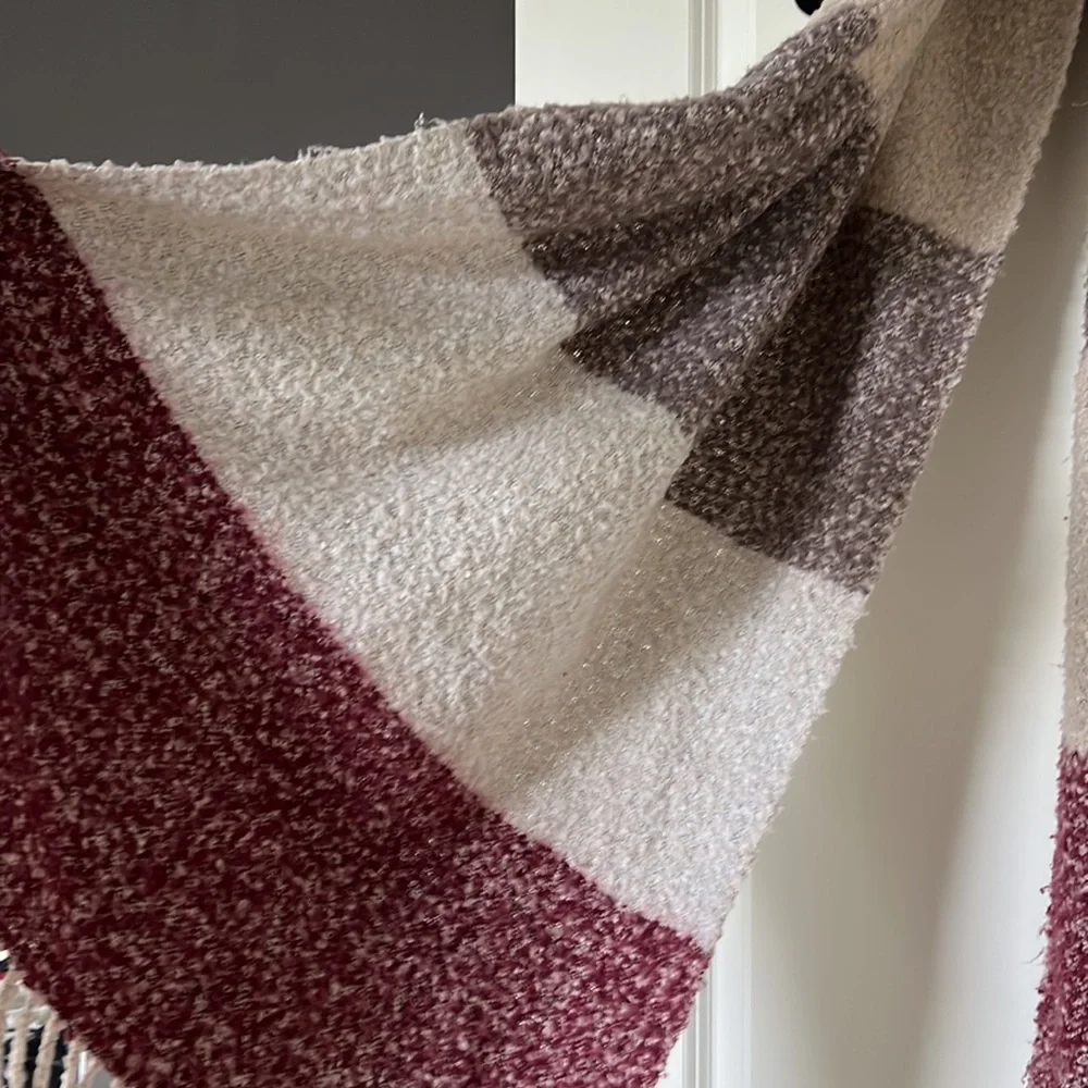 Red & Tan Scarf - Picture 3 of 3